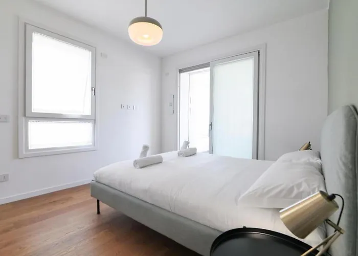 Apartment Lovely Terrace - Porta Romana District