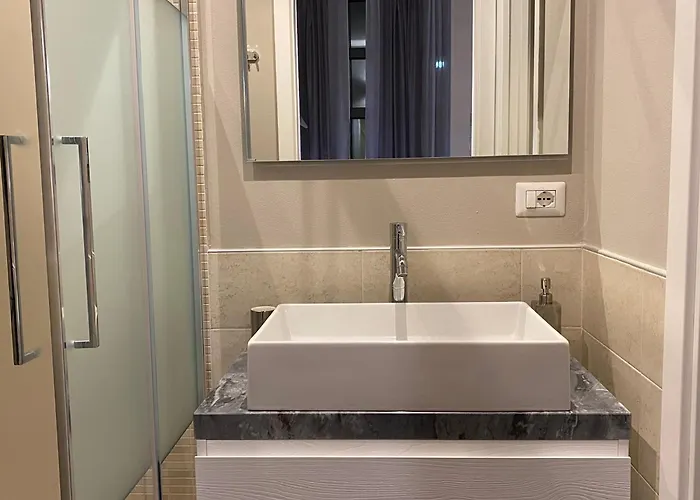 Navigli Lombardini 8 Милан