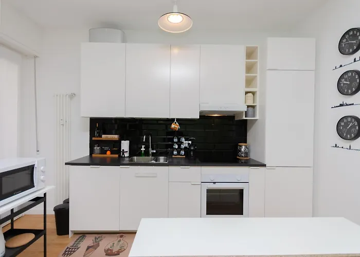 Vivimihome Fiordalisi A Pochi Passi Dalla Metro