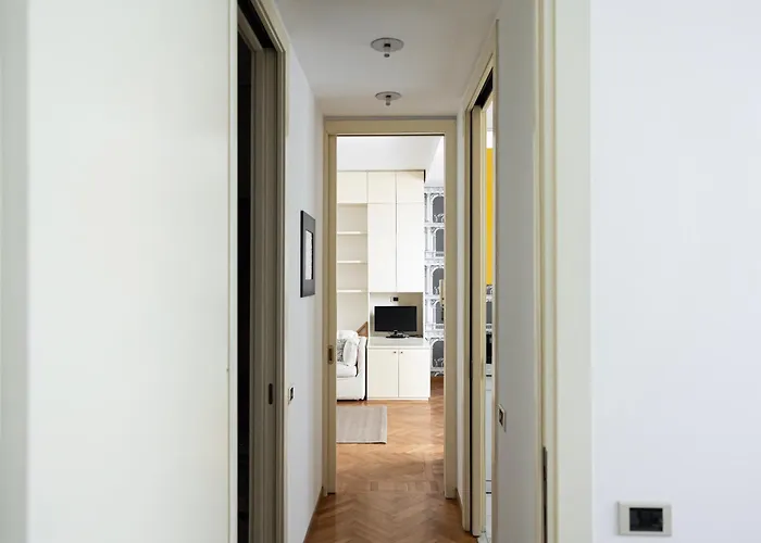 Elegante Bilocale In Montenapoleone - Brera Appartement Milan