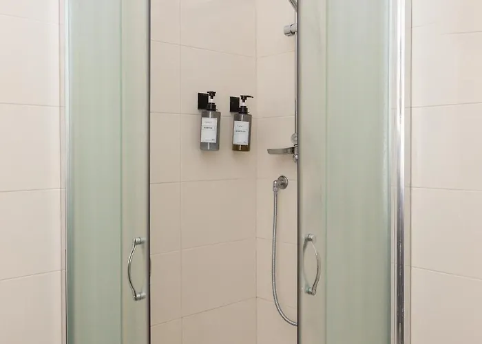 Apartamento Artstay Exclusive Near Train Metro, Parking Milán