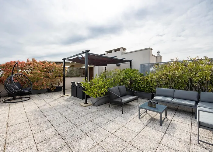 Bocconi's Nest - Close To Duomo With Terrace Apartamento Milão