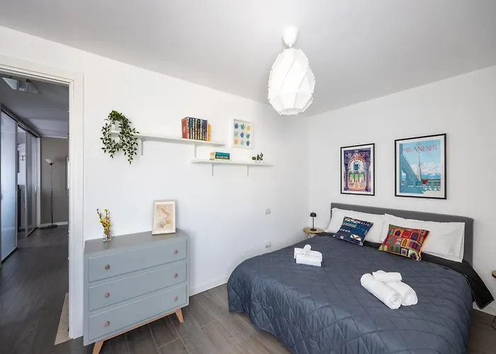 Bocconi's Nest - Close To Duomo With Terrace Apartamento