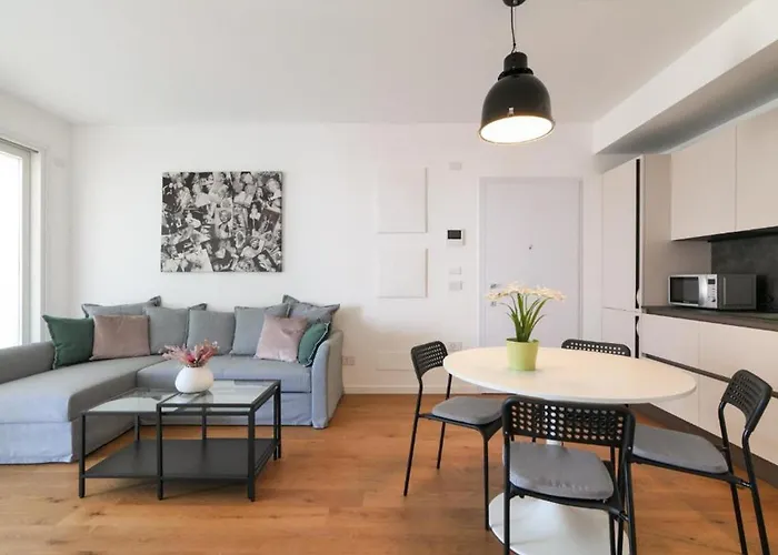 Apartment Lovely Terrace - Porta Romana District