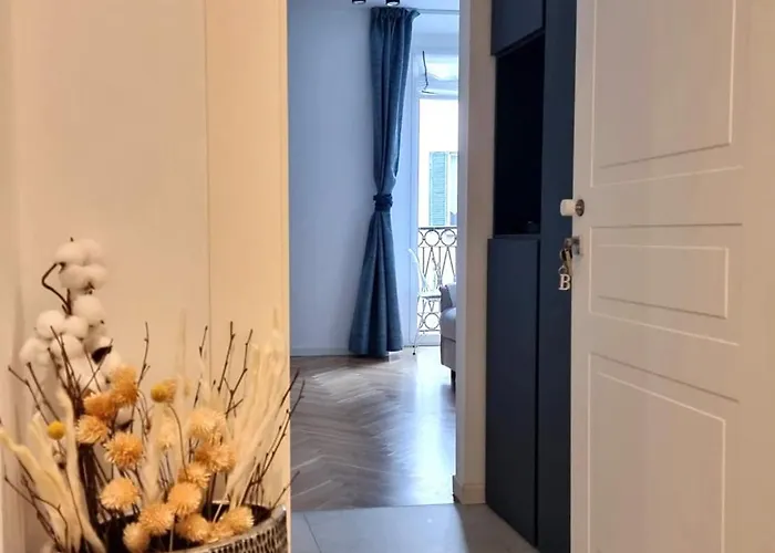 Penzion B And G San Babila- Luxury In The Heart Of - Design District 4*