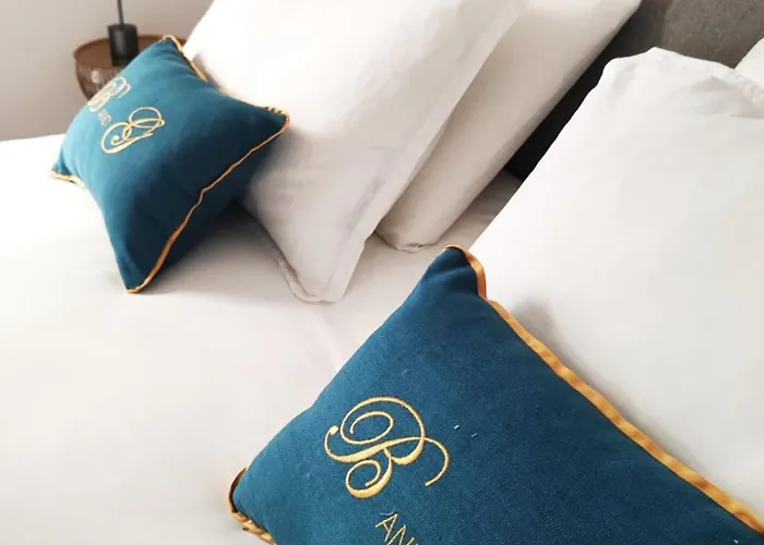 B And G San Babila- Luxury In The Heart Of - Design District 4* Milán