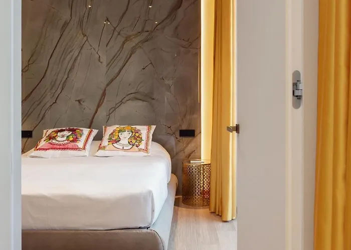 Home: Esclusivo E Moderno Lägenhet