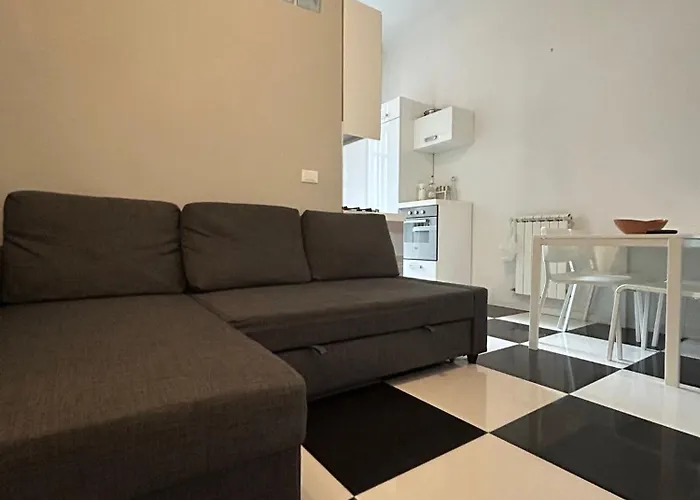 Ampio Bilocale Sui Navigli * Milán