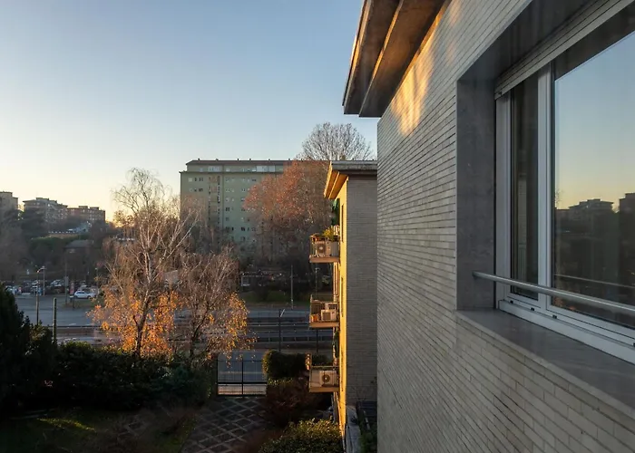Serra 2br With Terrace By Halldis