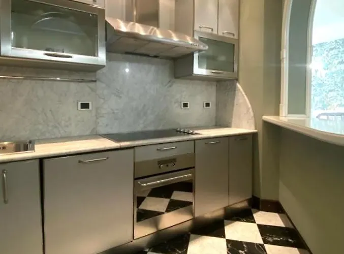 Penthouse Stefini 2 * Milan