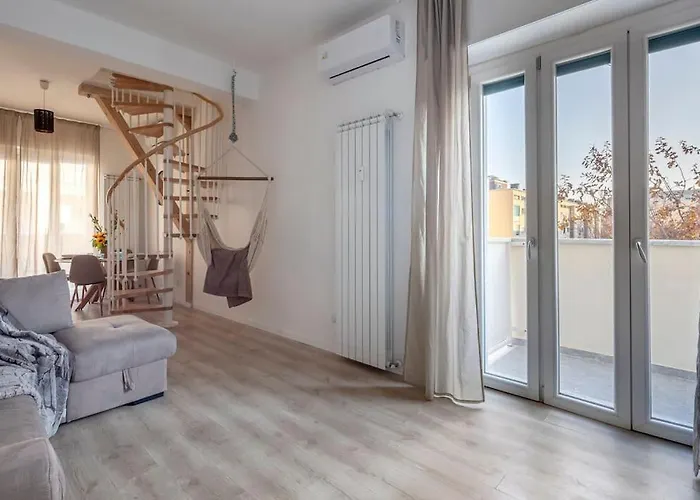 Cozy 1 Min From New Mm4 Argonne Apartament Mediolan