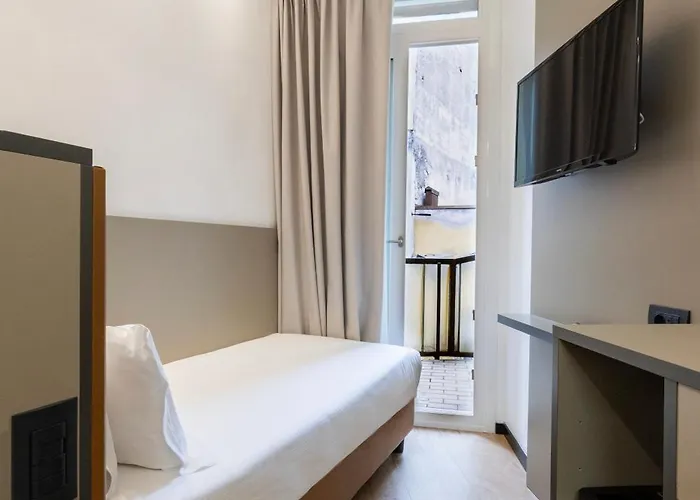 ロンドン ミラノ