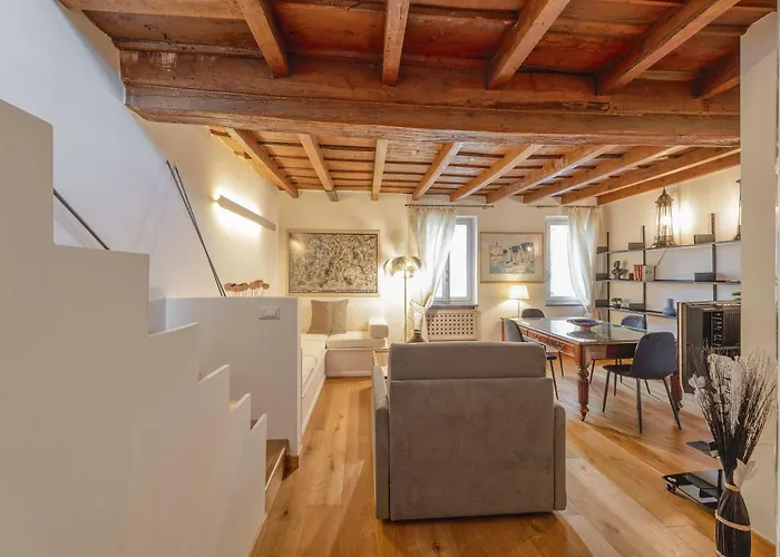 Royal - Centro Brera Daire