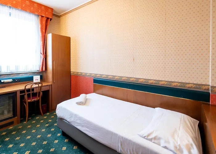 Des Etrangers Otel