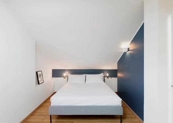 아파트 Relstay - Arco Della Pace - Sunny Loft *