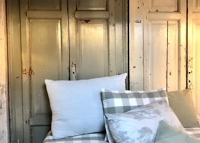 Charming And Design Attic Loft In Coolest Area Navigli Ticinese Appartamento
