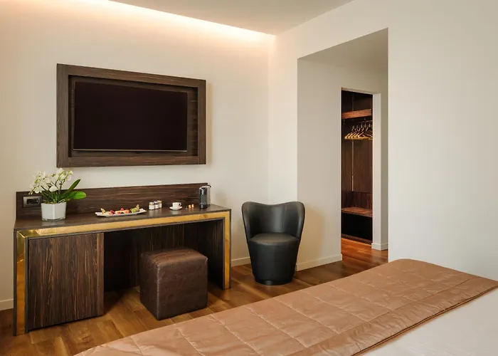 Otel Dei Cavalieri Duomo 4*