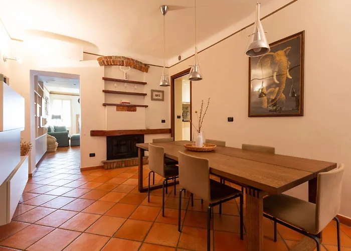 アパート Easytopstay - Cosy Close To Navigli
