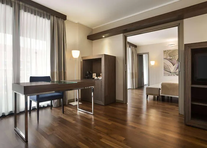 Ramada Plaza By Wyndham Hotel Mediolan