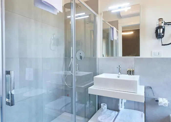 White Ribbon 3* Milano