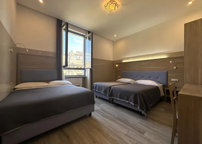 Midway Hotel 3*