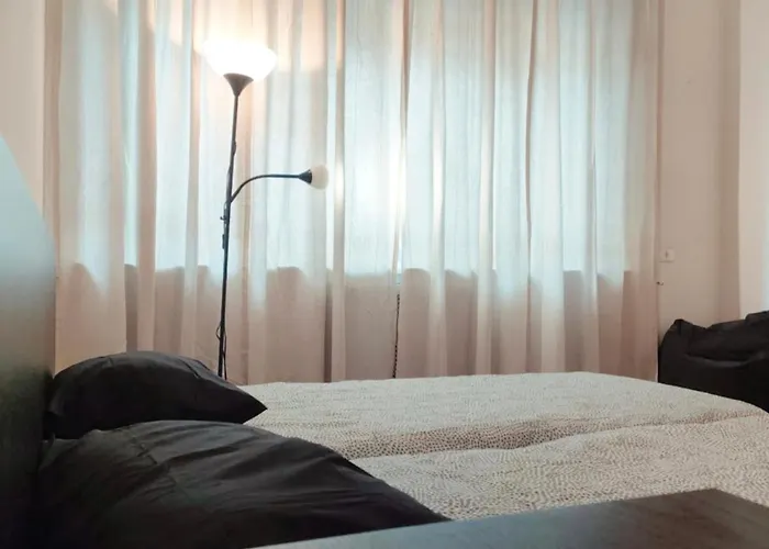 Apartamento 3 Minutes On Foot From Duomo! Big Apartament With 3 Bedrooms And Balcony *