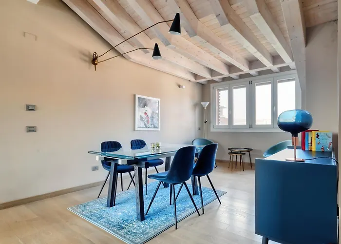 Διαμέρισμα Joivy Elegant With Parking And Balcony
