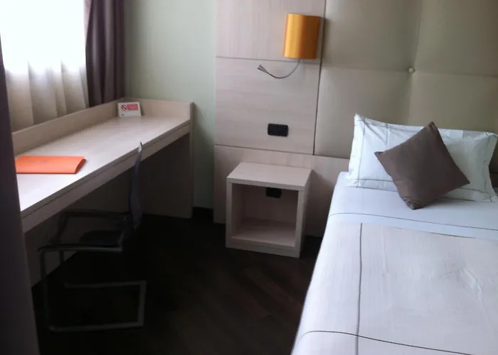 Acca Palace - Aa מילאנו