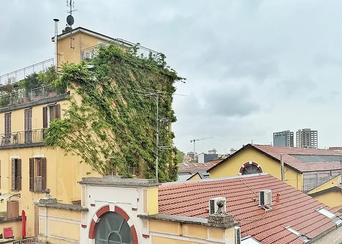 Flat In - Navigli Apartment
