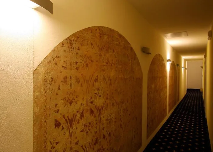 Hotel My 2*