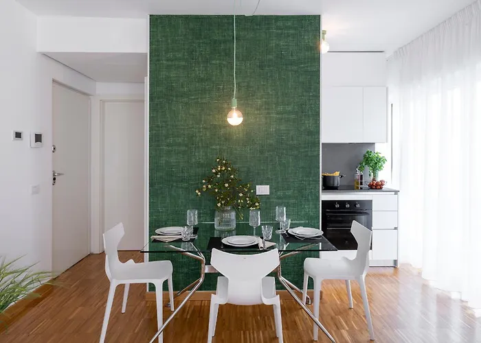 Vela Centro Con Garage Milánó