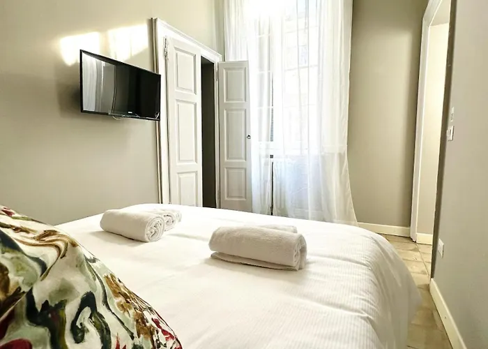 Nerino House, Elegante E Tranquillo A 5 Minuti Dal Duomo Appartement