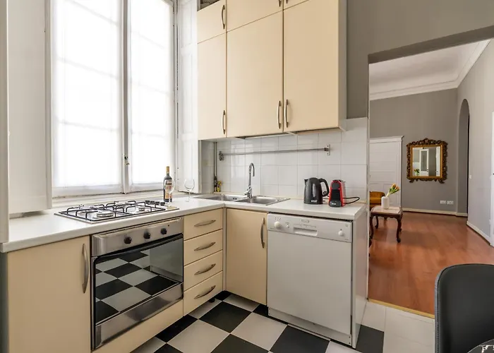 Nerino House, Elegante E Tranquillo A 5 Minuti Dal Duomo * Milan