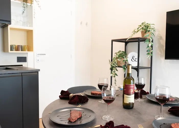 Ihost Luxury -free Parking- Plana 6 Mediolan