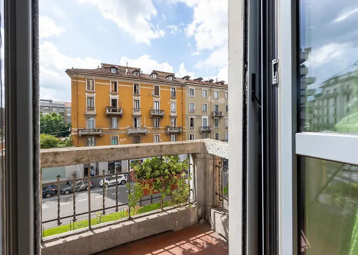 Giacosa, 71 - Comodo Per 6 Mediolan