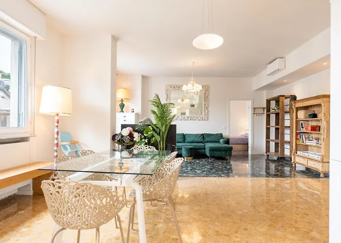 Amazing Floor