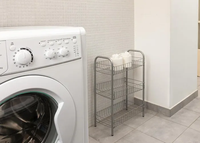 Artstay - Garibaldi Tower, Near Metro Station M5, M2 Appartement Milan