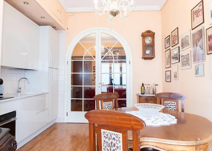 Duomo Walking Distance Elegant Flat With View 公寓 *