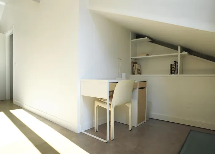Sant Ambrogio With Private Terrace In Shared Flat * Mediolan