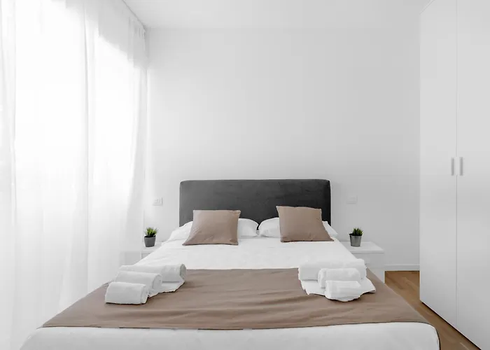 Mi Casa - In Ponte Nuovo * Milano