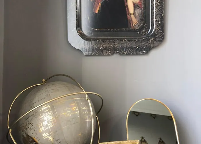 Lippi 42 With Private Garden Couette-café Milan