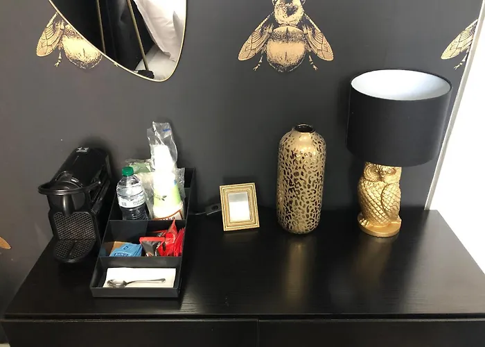 Lippi 42 With Private Garden Couette-café *