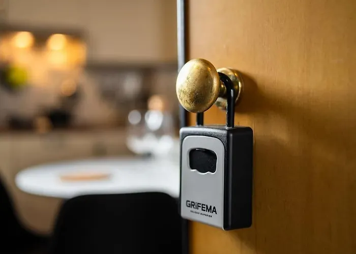 The First - Central Station Mediolan