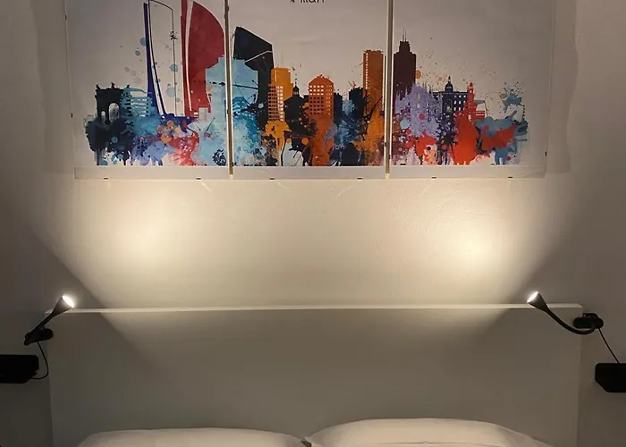 Bright 21 Station