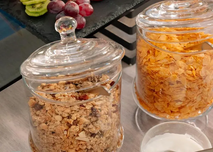 10 Keys فندق ميلان