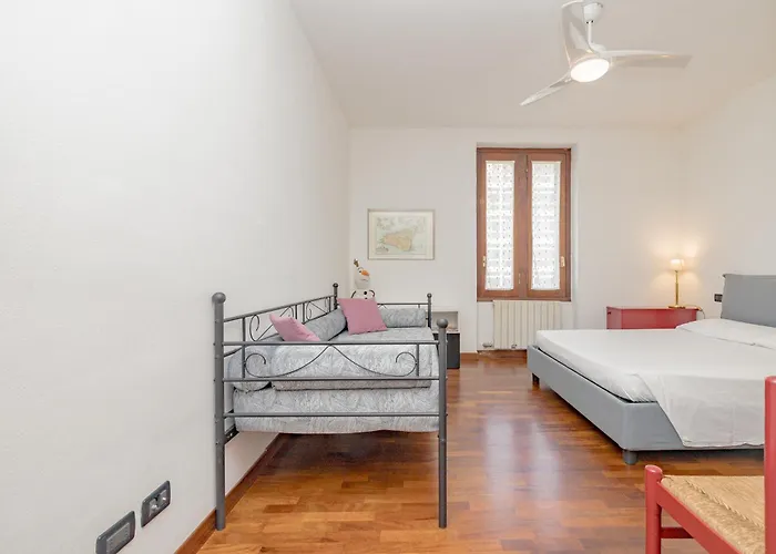 Comfortable Typical Old Style Apartamento