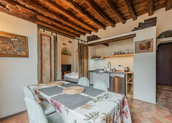 Daire Easytopstay - Porta Garibaldi Antique Charm Milano