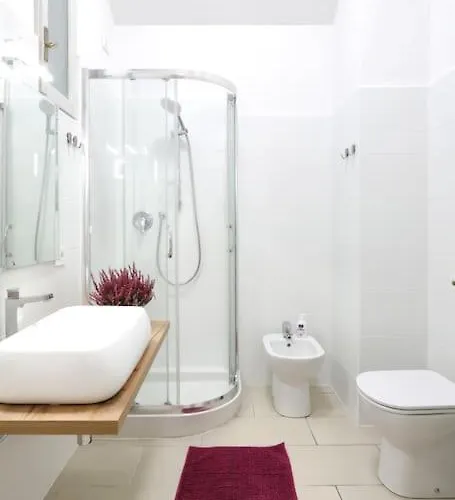 Apartament Lenny's *