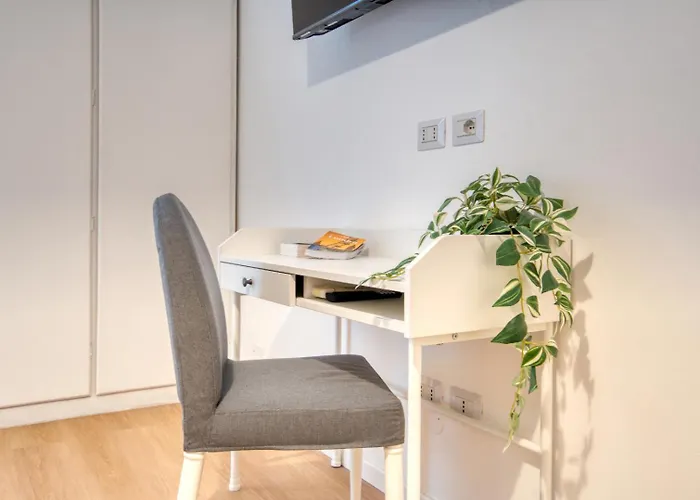 Italianflat - Elegant With Balcony In Navigli