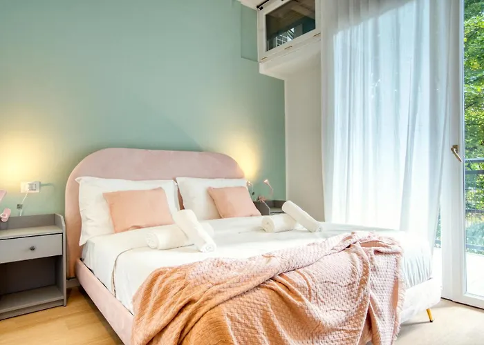 Maison d'hôtes Italianflat - Elegant With Balcony In Navigli 3*
